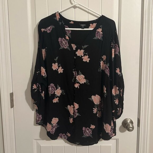 Torrid Harper Pullover Blouse - Picture 1 of 4